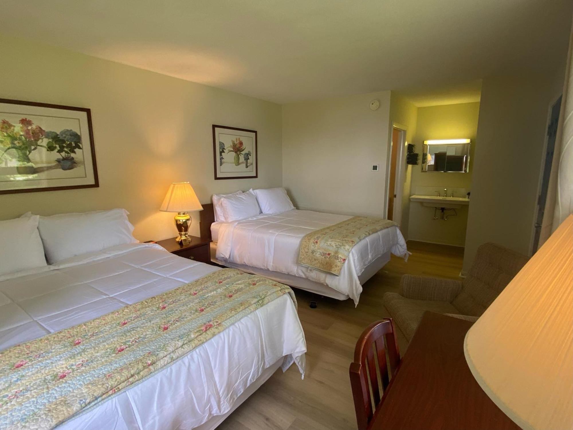 קמדן High Tide Inn On The Ocean, Motel And Cottages מראה חיצוני תמונה